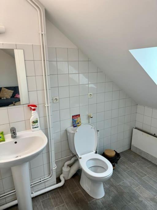 Superbe Appartement Tres Calme Et Confortable Reims Exterior photo